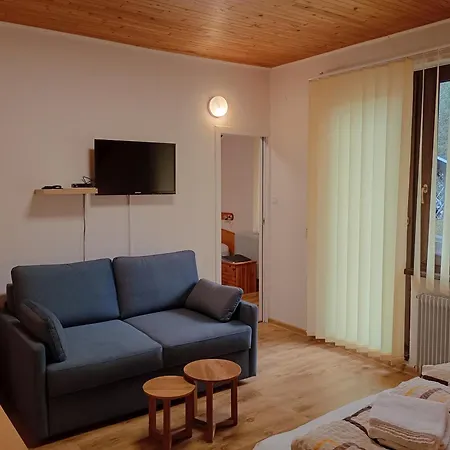 Smika Apartment *